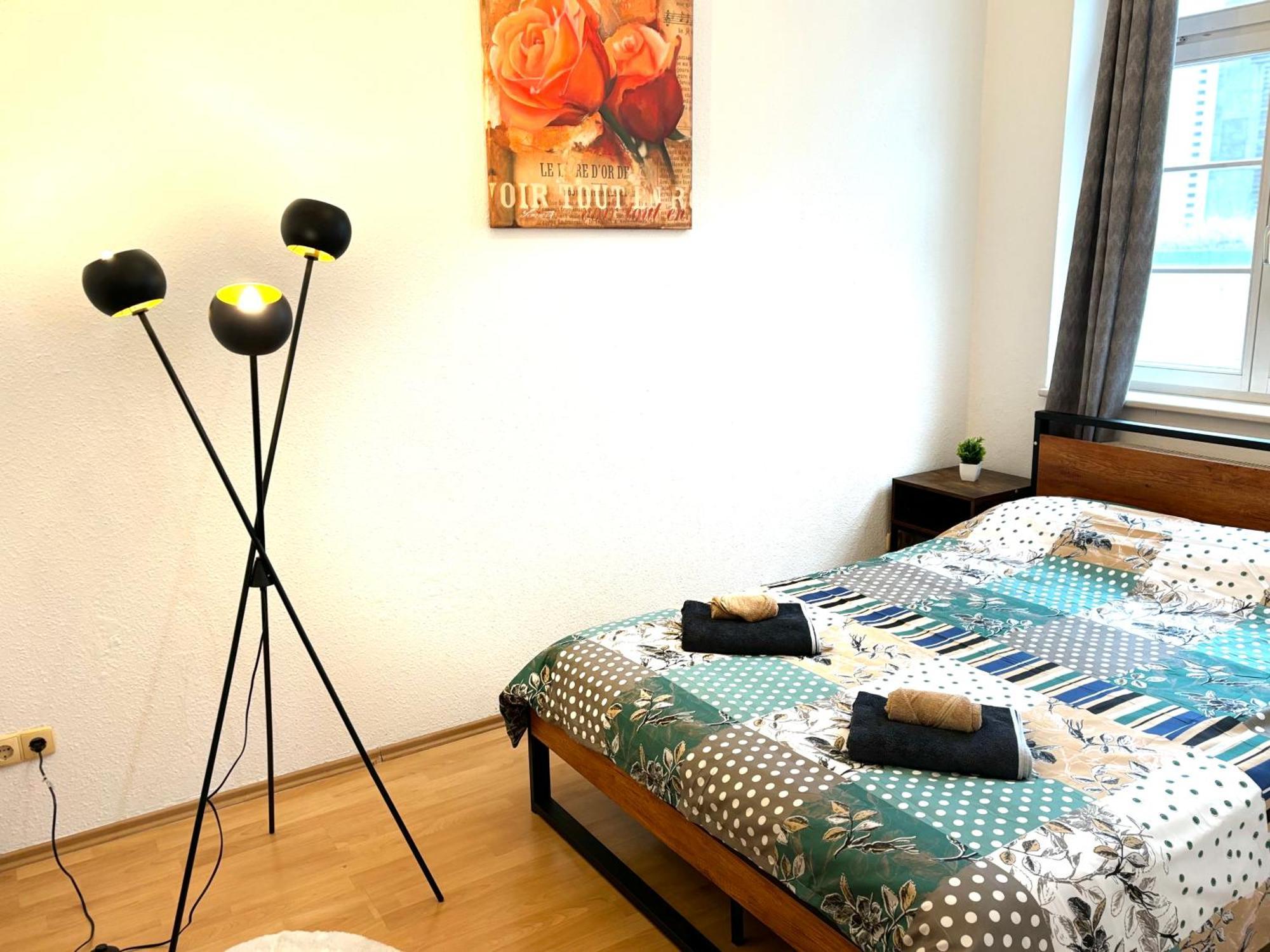 Piano Apartment Halle Center - Netflix - Free Wifi 2 Εξωτερικό φωτογραφία